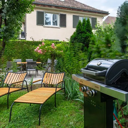 Maple Helle Mit Balkon & 2 Grossen Schlafzimmern * Zürich